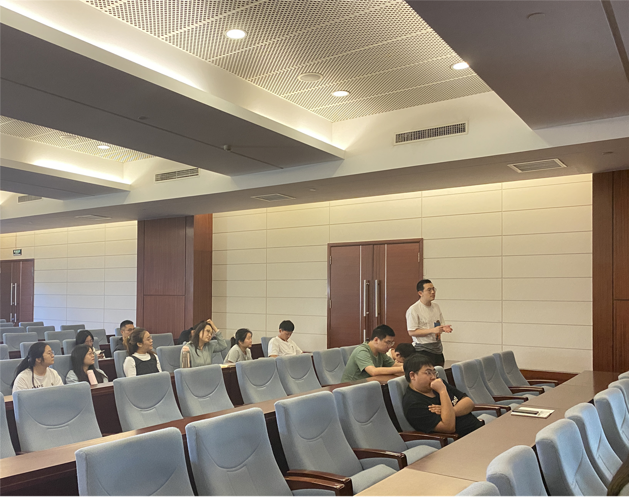 图片3_副本.png 图片3_副本.png